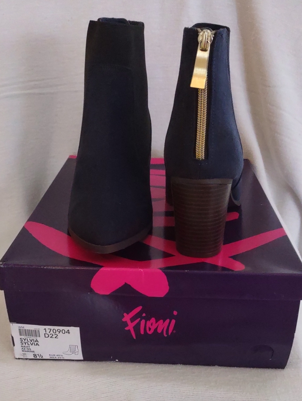 FIONI Clothing Navy Suede Back-Zip Block Heel Booties